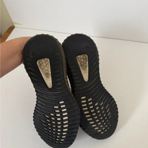 Black and Gray Athletic Sneakers Size 10.5 - Picture 6 of 7